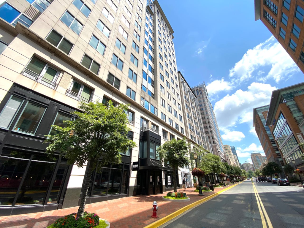 pexels photo 19157995.webp